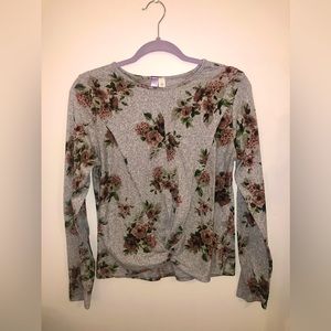 🌷 Francesca’s Ayla Gray Floral Front Knot Long Sleeve Sweater Top. Size S.